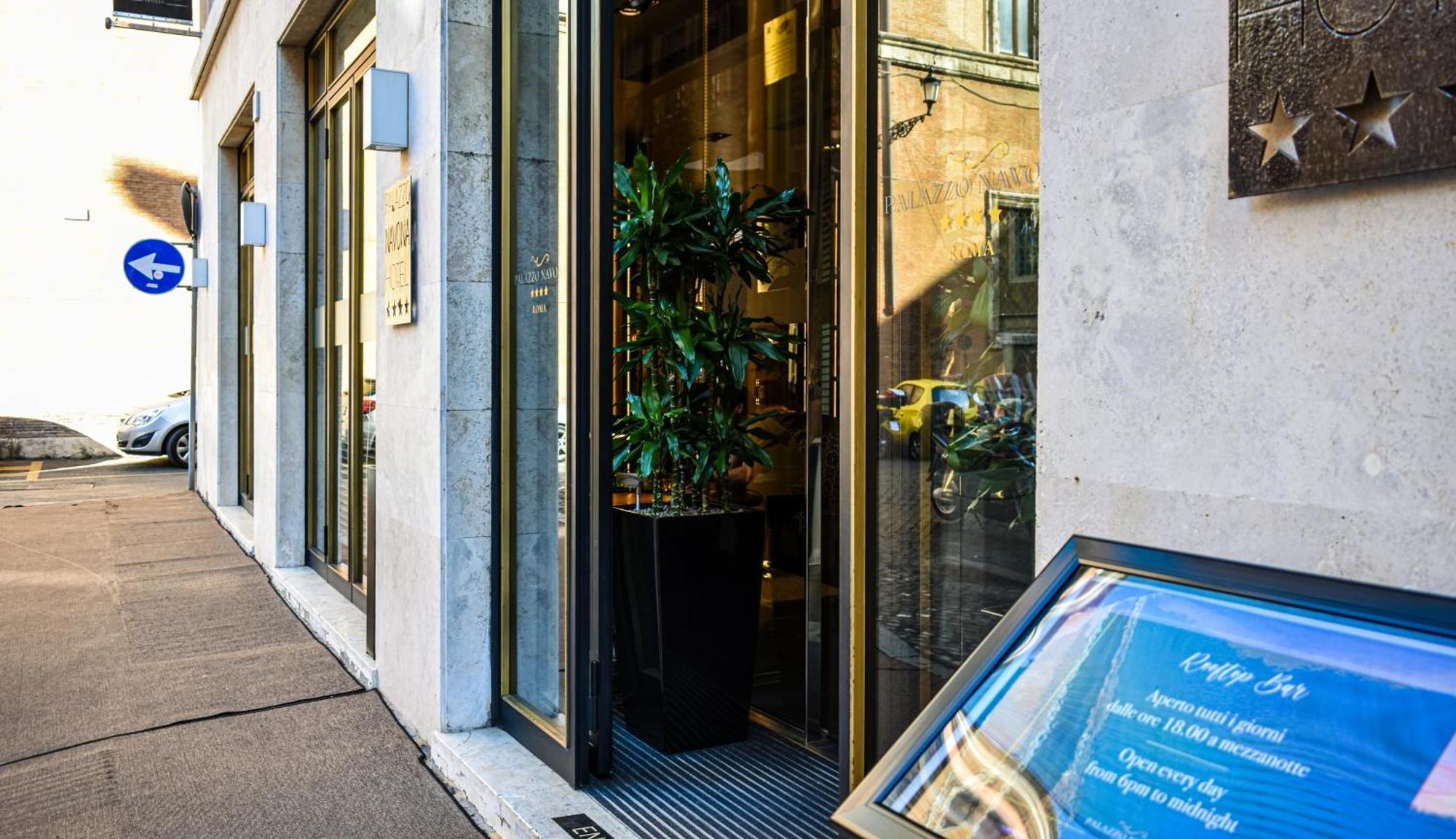 Palazzo Navona Hotel 4*